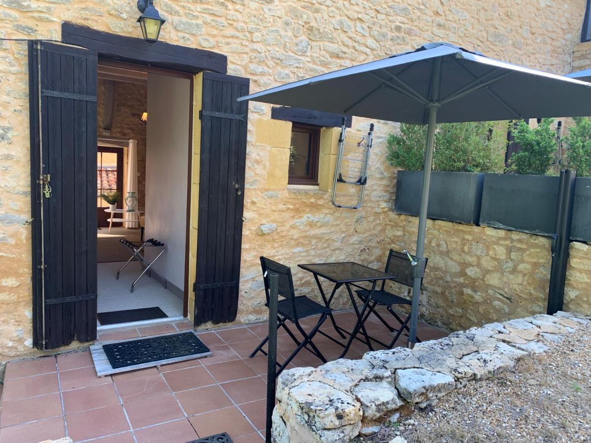 Le Noyer Residence B&B Le Bugue Bagian luar foto
